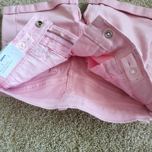 ❤️NWT❤️ OLD NAVY GIRLS DENIM SHORTS - Picture 3 of 4